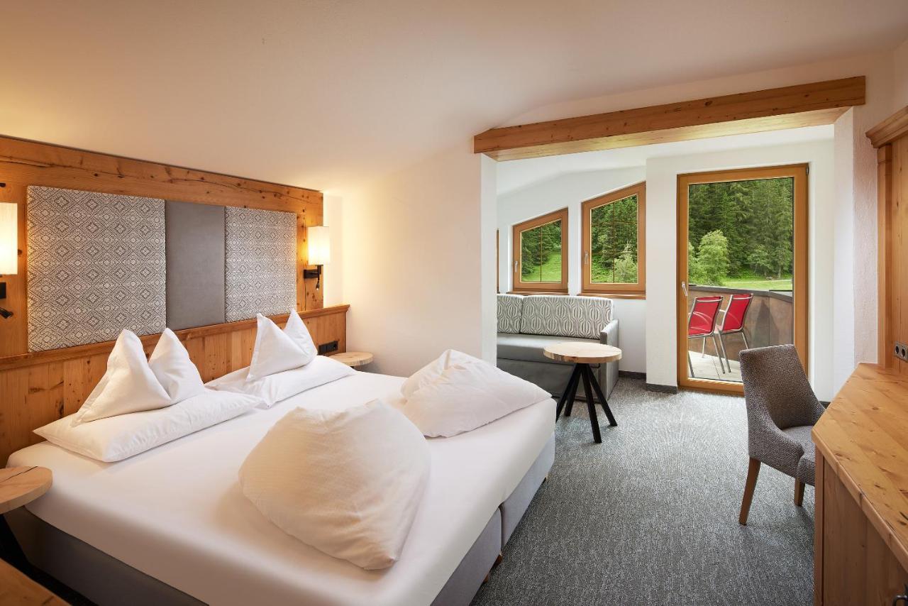 Auenhotel Tux Kültér fotó