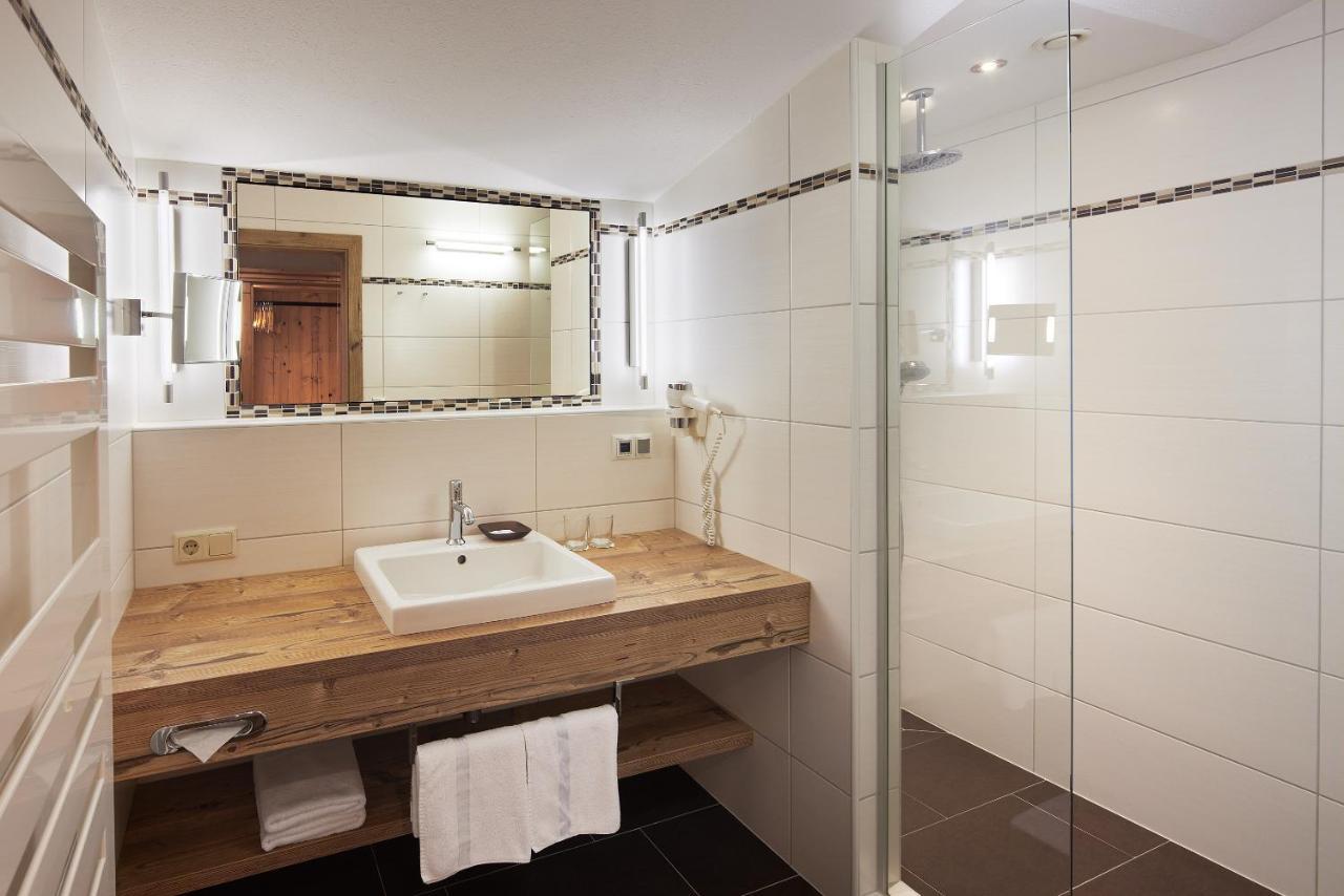 Auenhotel Tux Kültér fotó