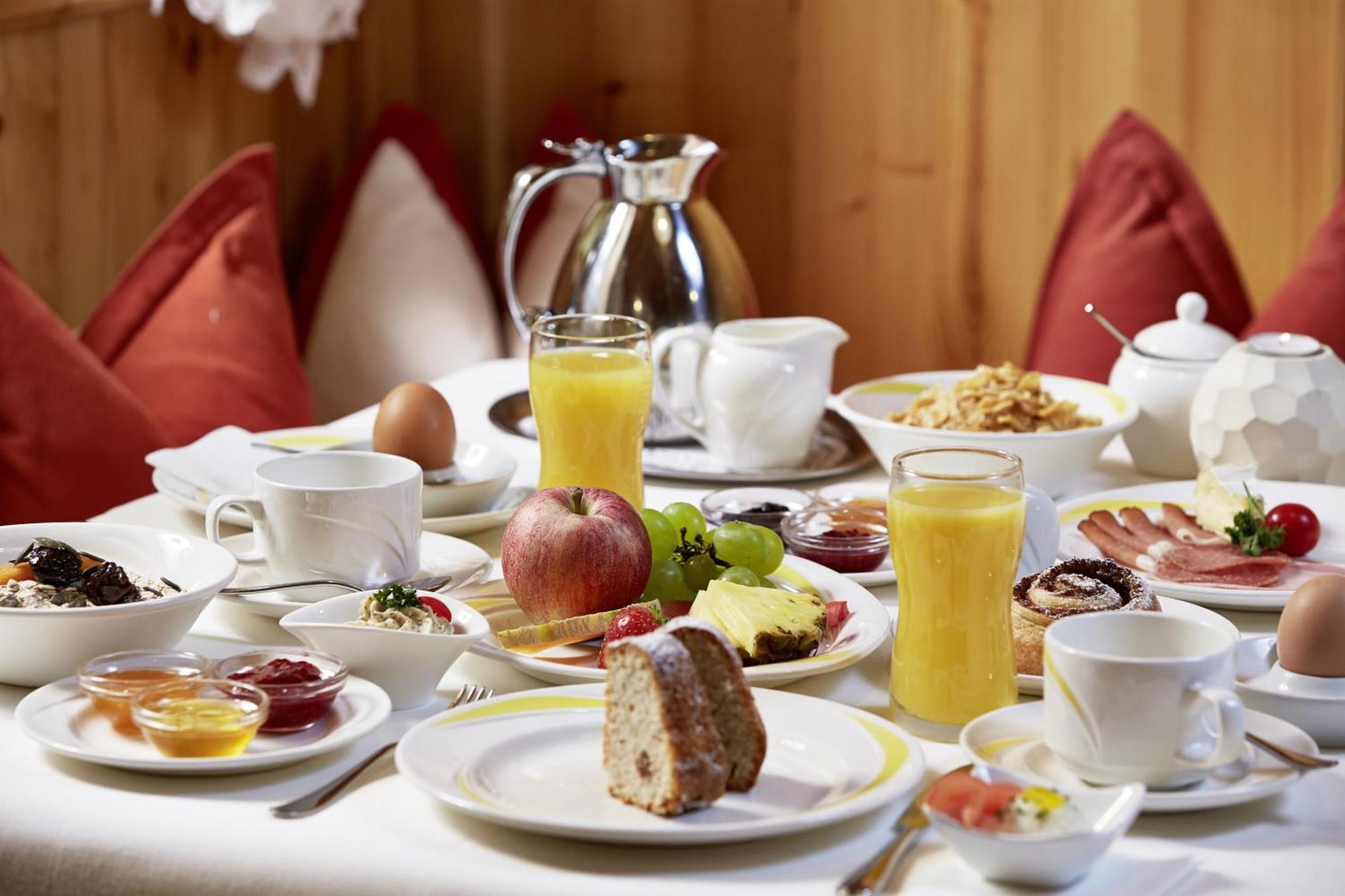 Auenhotel Tux Kültér fotó