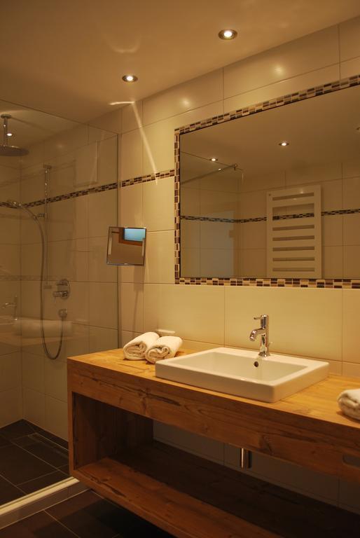 Auenhotel Tux Kültér fotó